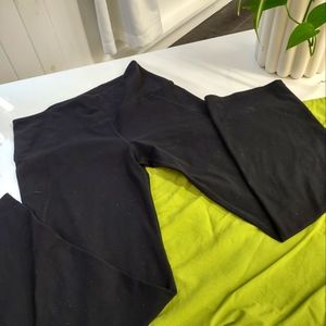 TUFF Athletics straight leg yoga pants (M)